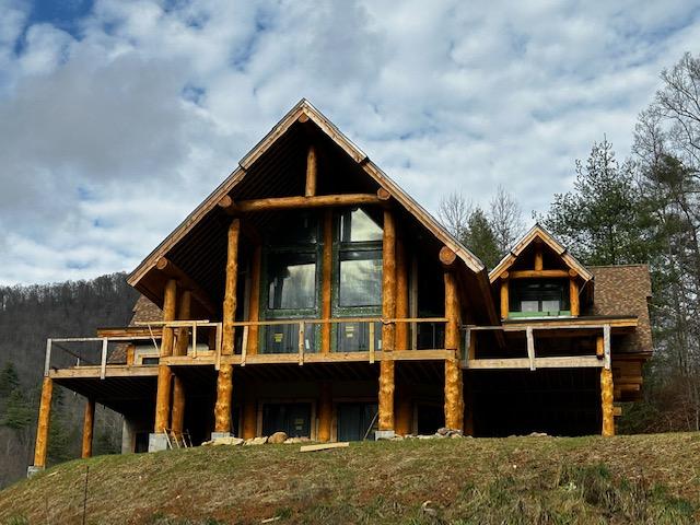 Building the LovEvolution Lodge